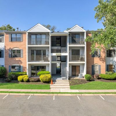 21 Canterbury Court, Piscataway, NJ 08854