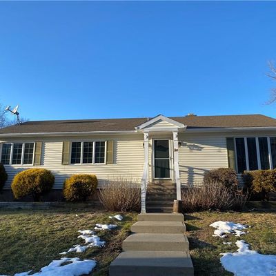 21 Krakow St, Derby, CT 06418