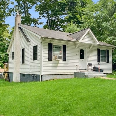 21 Reservoir Rd, Lake Hopatcong, NJ 07849