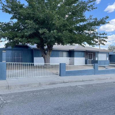 210 Laura Ct Sw, Albuquerque, NM 87121