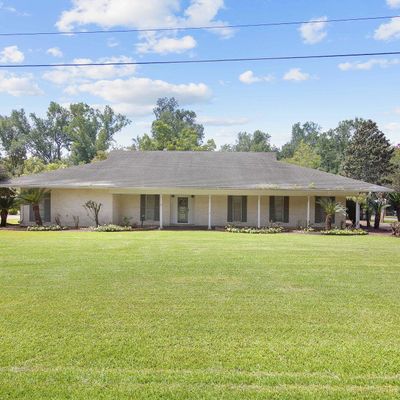 210 St John Avenue, Opelousas, LA 70570