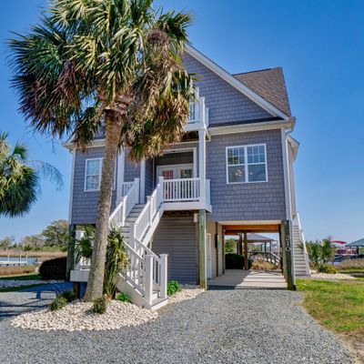 210 Sea Manor Dr, Surf City, NC 28445