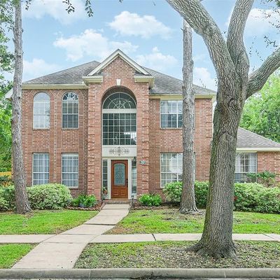 210 Sunset Ridge Ct, League City, TX 77573