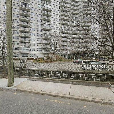 2100 Linwood Ave # 15 R, Fort Lee, NJ 07010