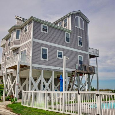 211  1 Gysgt D W Boatman Drive, North Topsail Beach, NC 28460