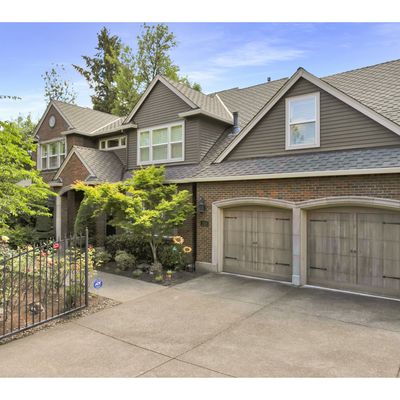 2120 Glenmorrie Dr, Lake Oswego, OR 97034