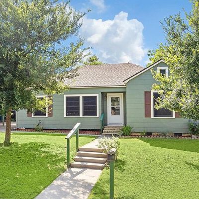 213 S Holland, Bellville, TX 77418