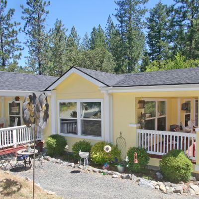 2140 Foots Creek Right Fork Road, Gold Hill, OR 97525