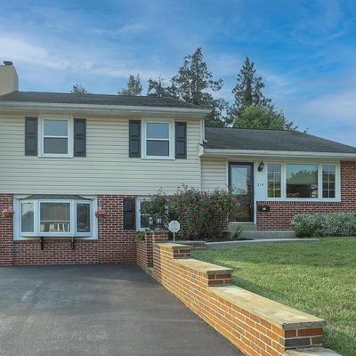 215 Hastings Blvd, Broomall, PA 19008