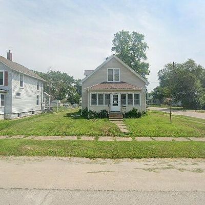 216 Clinton St, Muscatine, IA 52761