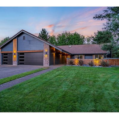 216 Nw West Hills Dr, Mcminnville, OR 97128