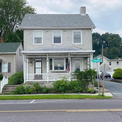 216 S Front St, Lemoyne, PA 17043