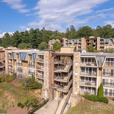 218 Bowling Park Rd, Asheville, NC 28803