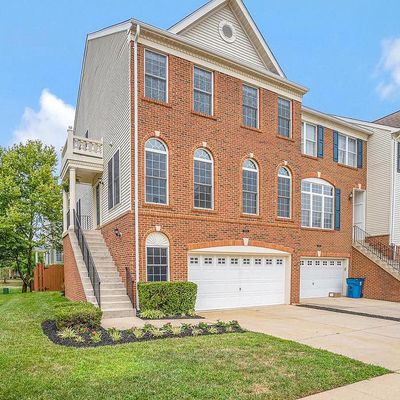 25826 Kirkwood Sq, Chantilly, VA 20152