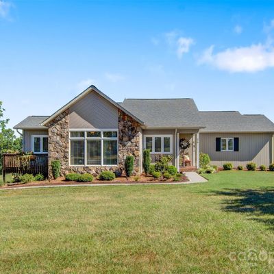 26 Meandering Way, Granite Falls, NC 28630