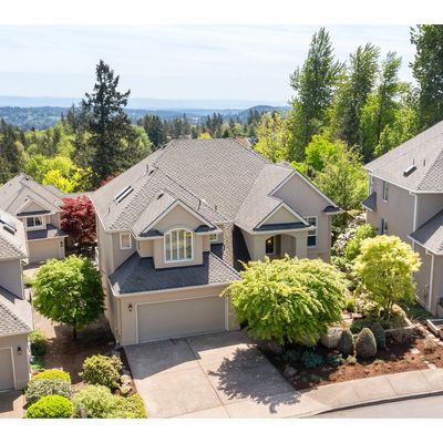 26 Morningview Cir, Lake Oswego, OR 97035