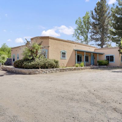 2605 Nieve Ln, Las Cruces, NM 88005