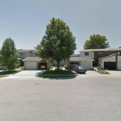 2615 Piccadilly Ct, Lincoln, NE 68512