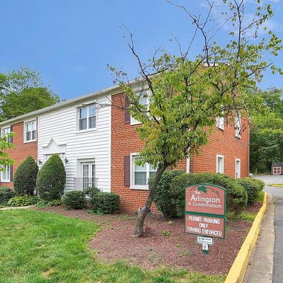 2637 S Walter Reed Drive, Arlington, VA 22206