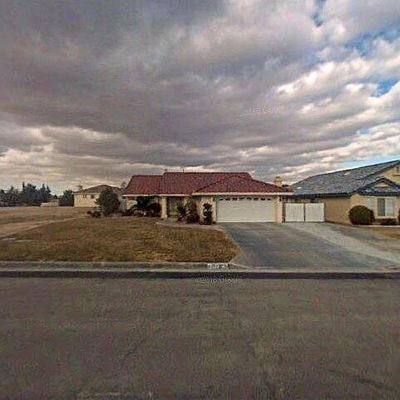 26407 Blue Water Rd, Helendale, CA 92342