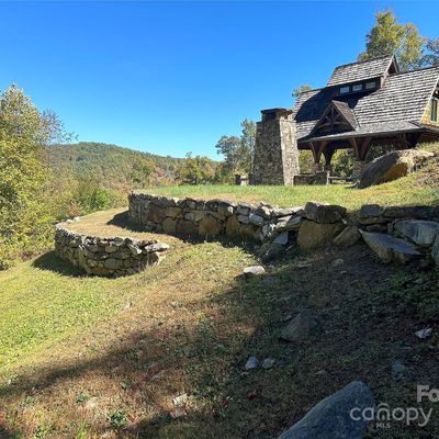 2672 Pilot Knob Rd, Glenville, NC 28736