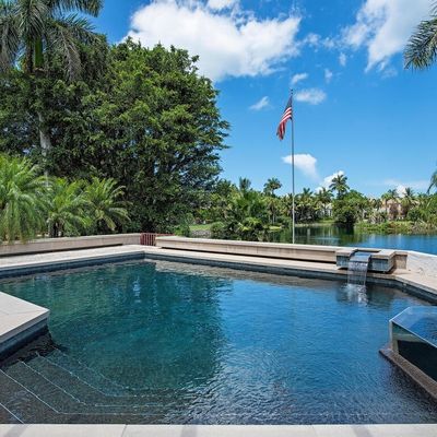 2680 Lantern Ln, Naples, FL 34102