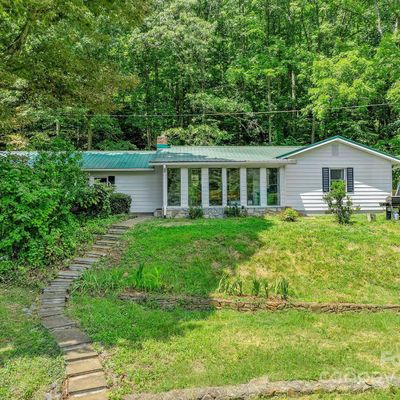 27 Majestic Mountain Drive, Asheville, NC 28805