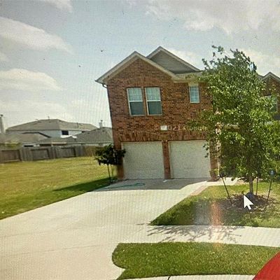 2703 Edgewick Elm St, Fresno, TX 77545