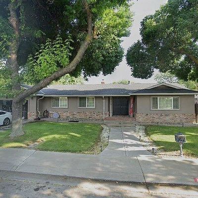 2708 Harvest Rd, Modesto, CA 95355