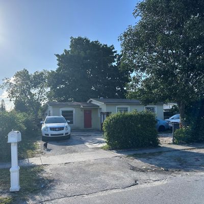 2740 Nw 2 Nd St, Boynton Beach, FL 33435