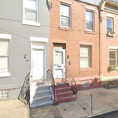 2751 N Garnet St, Philadelphia, PA 19132