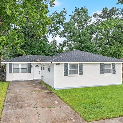 2757 Russell Dr, Marrero, LA 70072