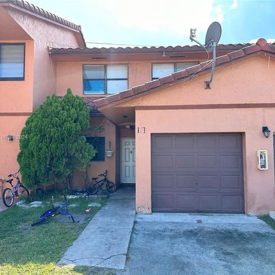 2780 W 63rd Pl, Hialeah, FL 33016