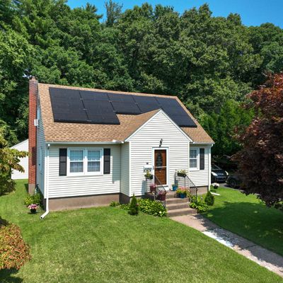 28 Wedgewood Dr, Manchester, CT 06042