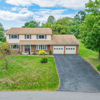 284 Locust Ln, Danville, PA 17821