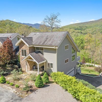 284 Mt. Mitchell Drive, Burnsville, NC 28714