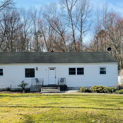 24 Tower Rd, Cream Ridge, NJ 08514