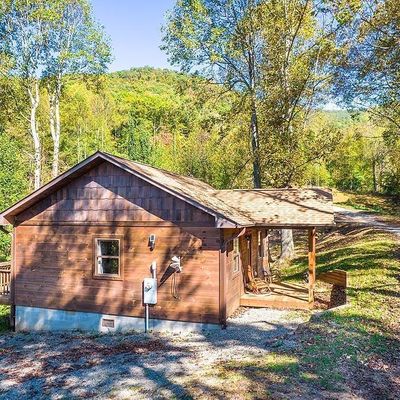 241 Hill Rd, Robbinsville, NC 28771