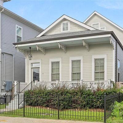 2410 Valence St, New Orleans, LA 70115