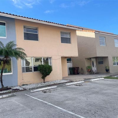 2412 W 54th Pl, Hialeah, FL 33016