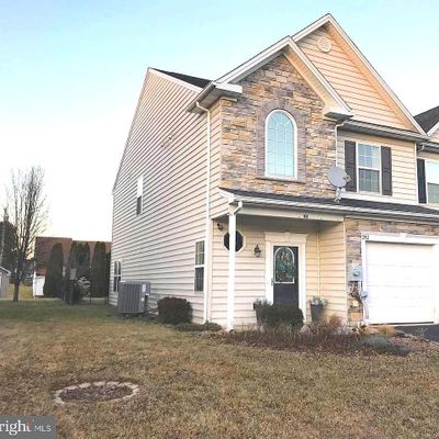 242 Whitley Dr, Chambersburg, PA 17201