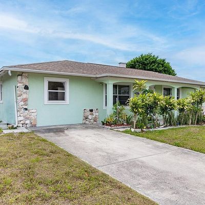 2422 Capri Dr, Fort Myers, FL 33916