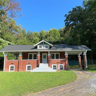 2435 Us 19 Highway, Bryson City, NC 28713