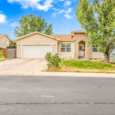 2447 Pioneer Way, Rifle, CO 81650