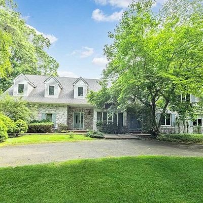 25 Ackerman Rd, Saddle River, NJ 07458