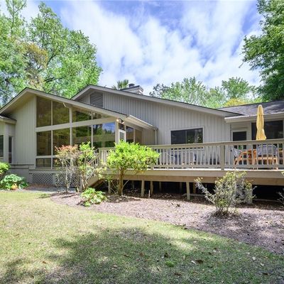 25 Acorn Ln, Hilton Head Island, SC 29928