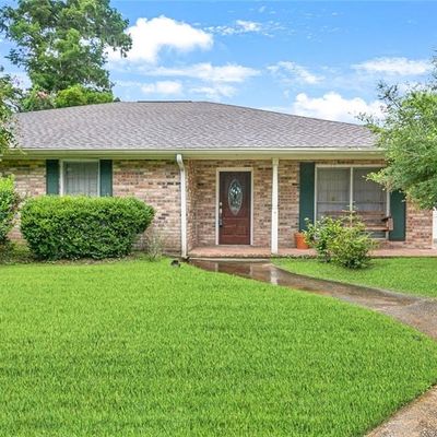 25 Trepagnier Dr, Destrehan, LA 70047