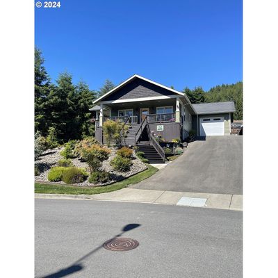 250 Foxglove Way, Reedsport, OR 97467