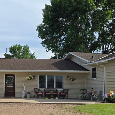 2504 3 Rd Ave, Mountain Lake, MN 56159