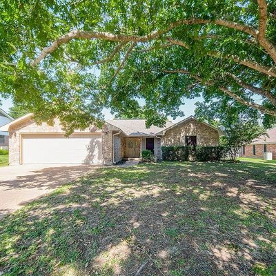 2504 Brookbend Dr, Brenham, TX 77833